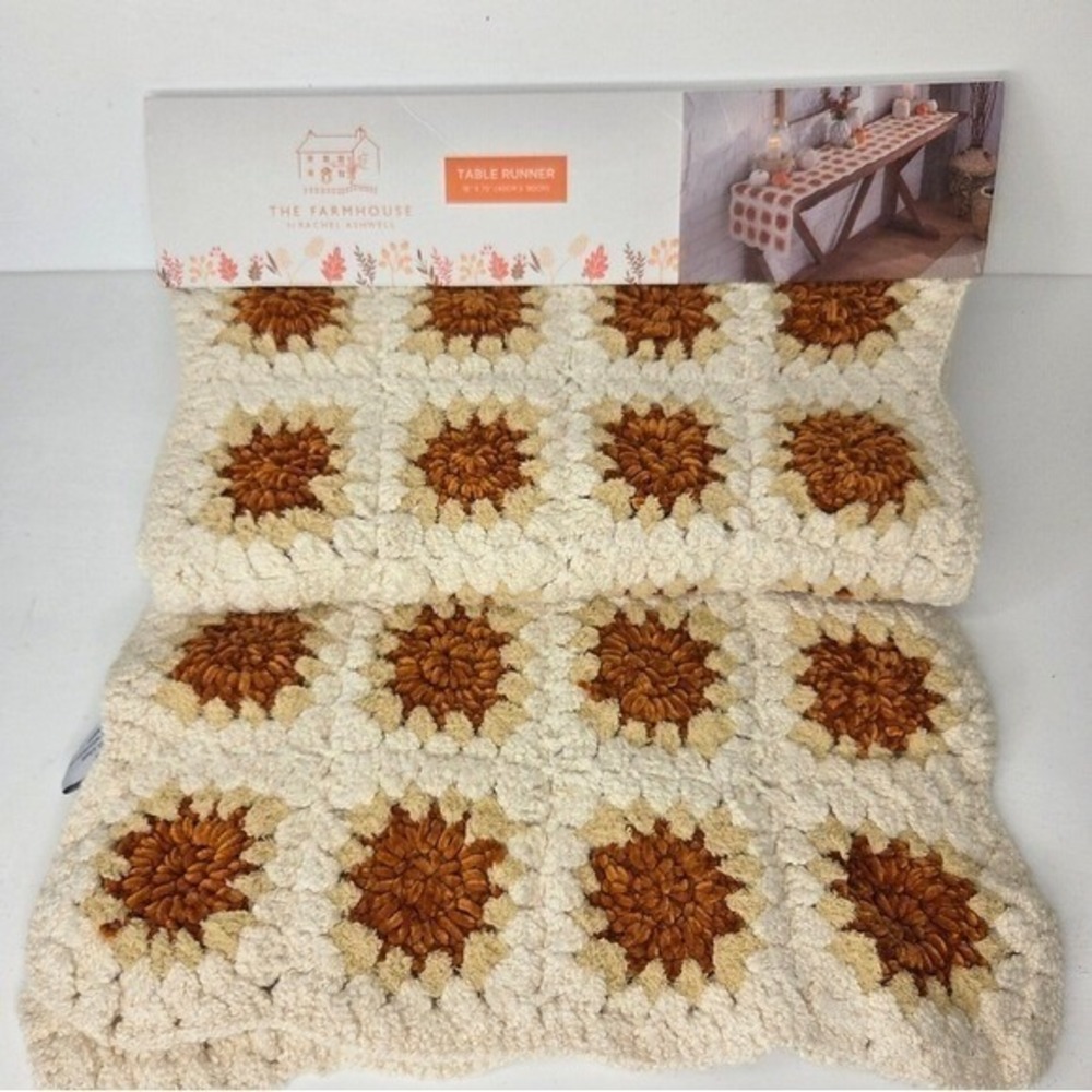 The Farmhouse‎ Rachel Ashwell Fall Cozy Crochet Cream and Orange Table Runner